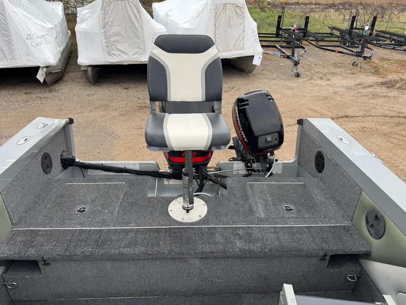 Slide: The Image of Lund 1850 Tyee Gran Sport 2000 - 43