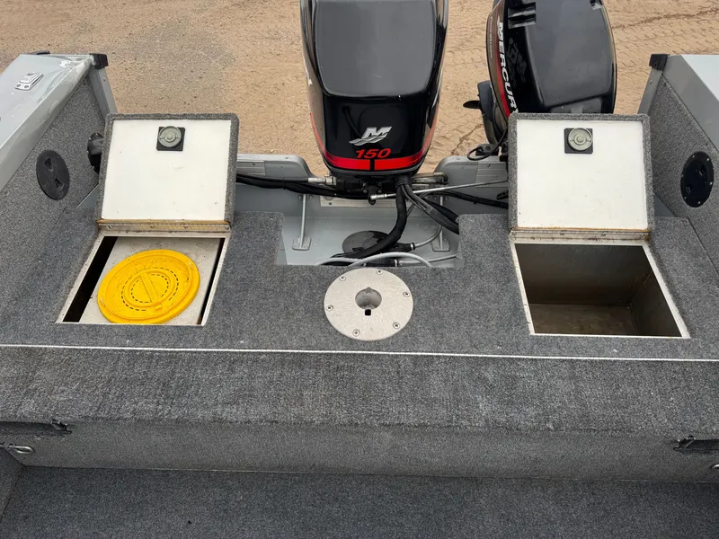 Slide: The Image of Lund 1850 Tyee Gran Sport 2000 - 44