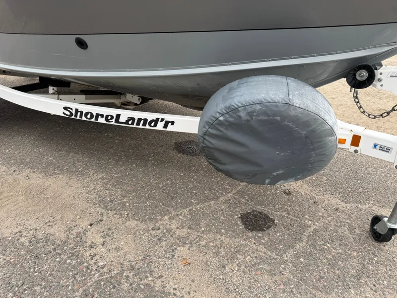 Slide: The Image of Lund 1850 Tyee Gran Sport 2000 - 57