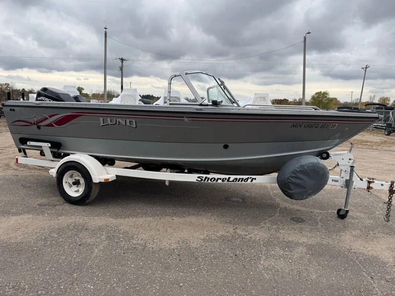 Slide: The Image of Lund 1850 Tyee Gran Sport 2000 - 6