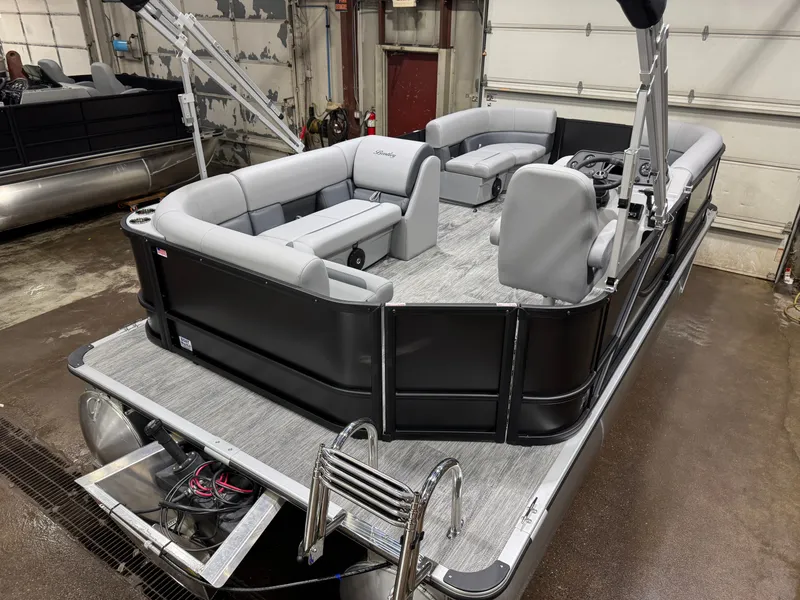 Slide: The Image of Bentley Pontoons 180 LE Cruise Pontoon & Honda 4-Stroke EFI 2026 - 18