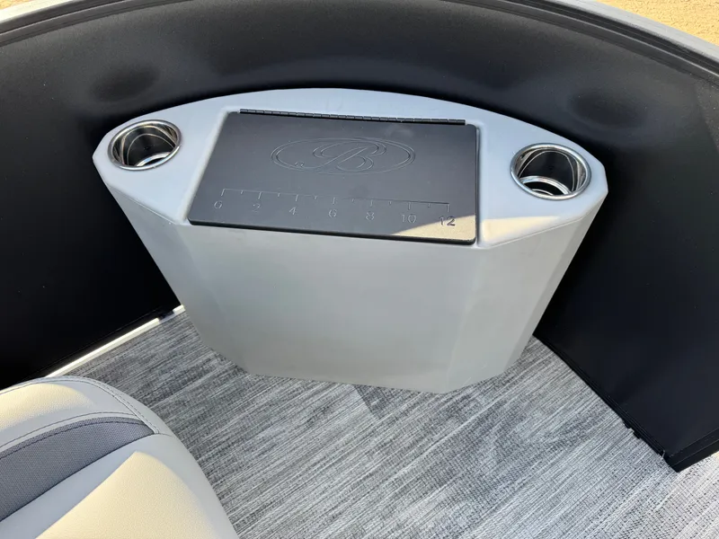 Slide: The Image of Bentley Pontoons Foward Fish 220 Swingback Pontoon & Honda 4-Stroke EFI 2026 - 8