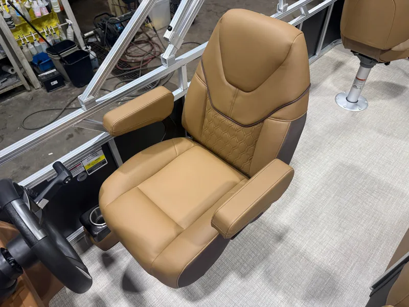 Slide: The Image of Tahoe Sport 2385 Rear Fish Tritoon & Honda 4-Stroke EFI 2026 - 11