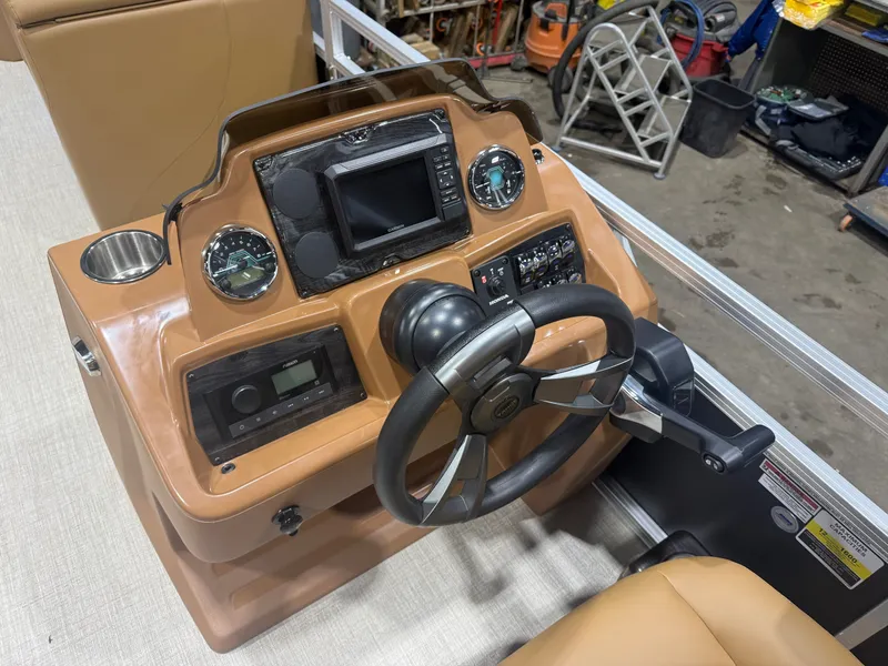 Slide: The Image of Tahoe Sport 2385 Rear Fish Tritoon & Honda 4-Stroke EFI 2026 - 12