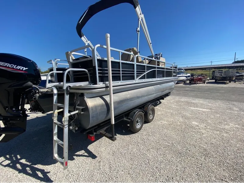 Slide: The Image of Lowe SF 214 Sport Fish 2015 - 3