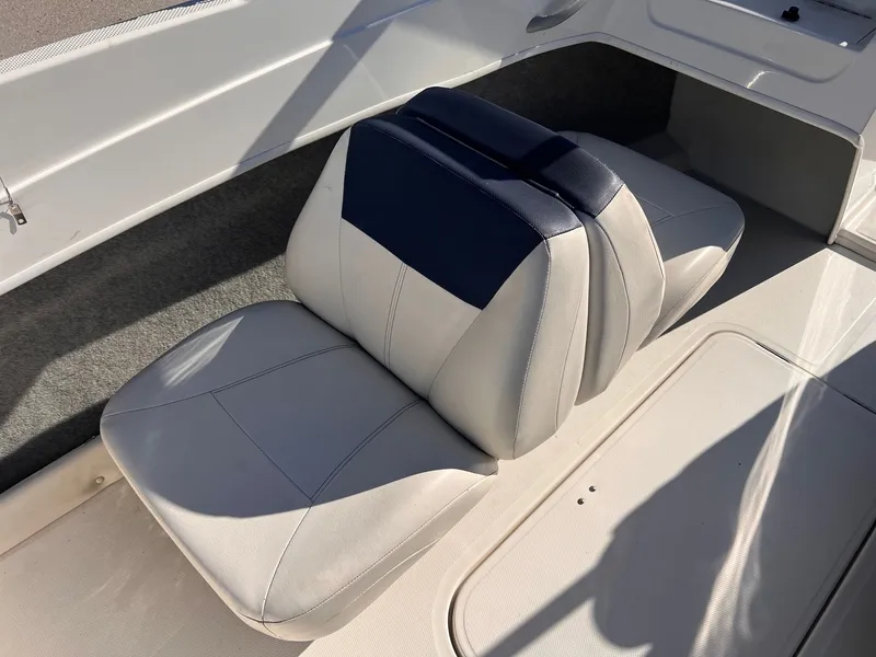 Slide: The Image of Bayliner 175 Bowrider 2014 - 3