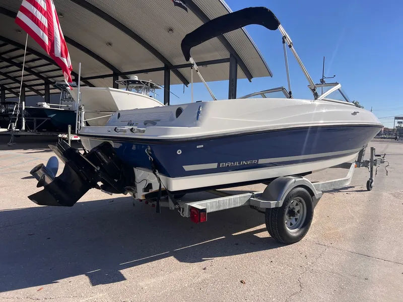 Slide: The Image of Bayliner 175 Bowrider 2014 - 7