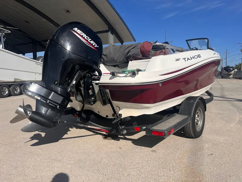 Slide: The Image of Tahoe 550 TF 2021 - 3