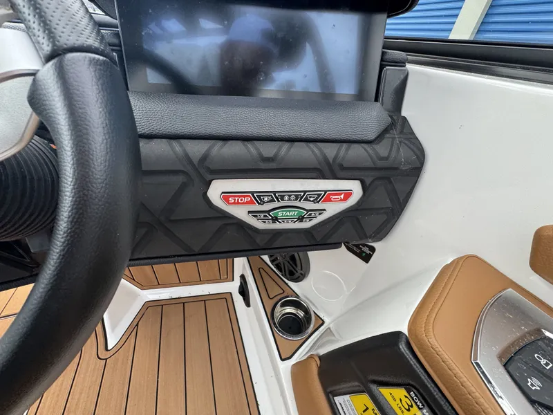 Slide: The Image of Nautique Super Air Nautique GS22 2023 - 12