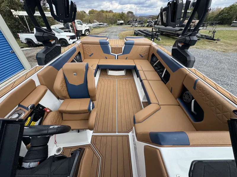 Slide: The Image of Nautique Super Air Nautique GS22 2023 - 14