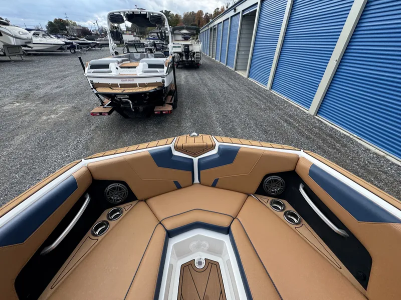 Slide: The Image of Nautique Super Air Nautique GS22 2023 - 38