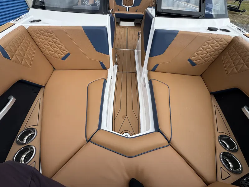 Slide: The Image of Nautique Super Air Nautique GS22 2023 - 39