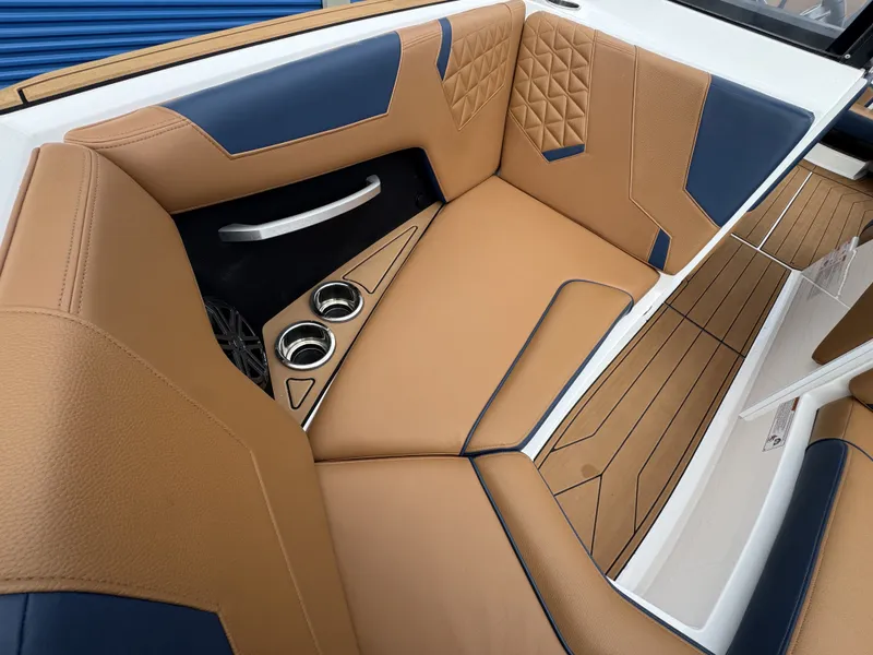 Slide: The Image of Nautique Super Air Nautique GS22 2023 - 42