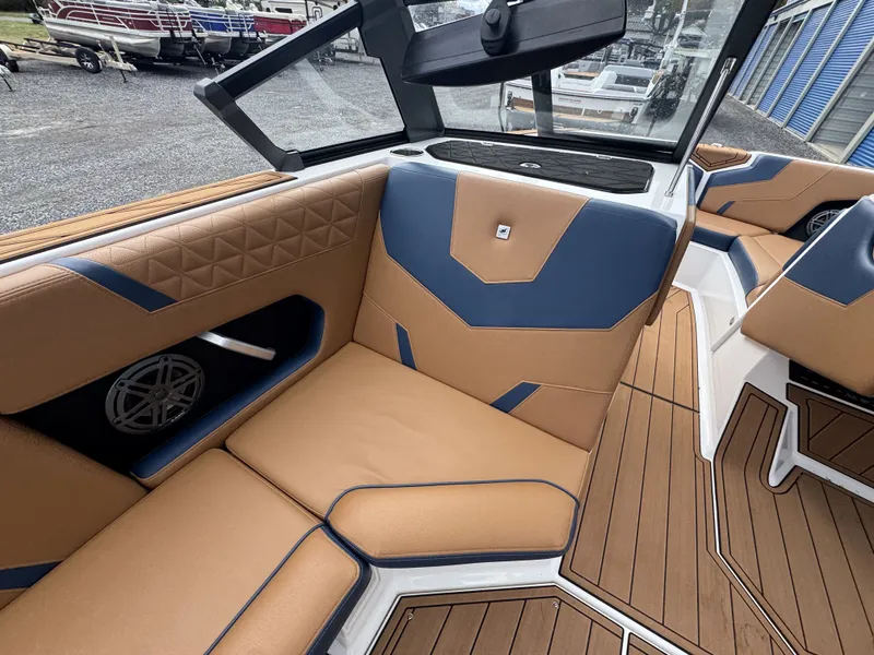 Slide: The Image of Nautique Super Air Nautique GS22 2023 - 9