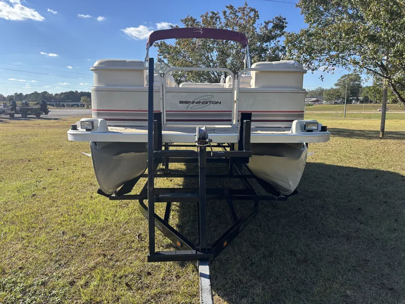 Slide: The Image of Bennington 2275LX 2000 - 12