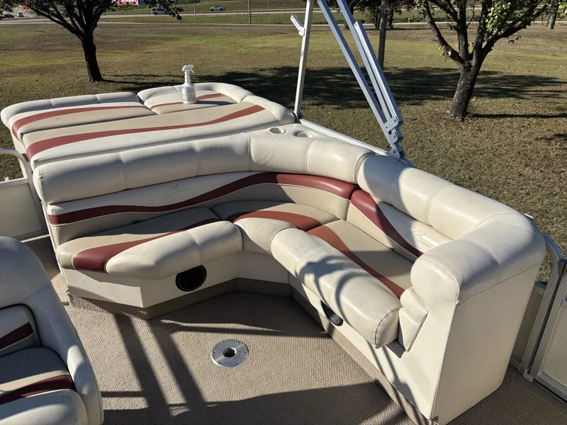 Slide: The Image of Bennington 2275LX 2000 - 5