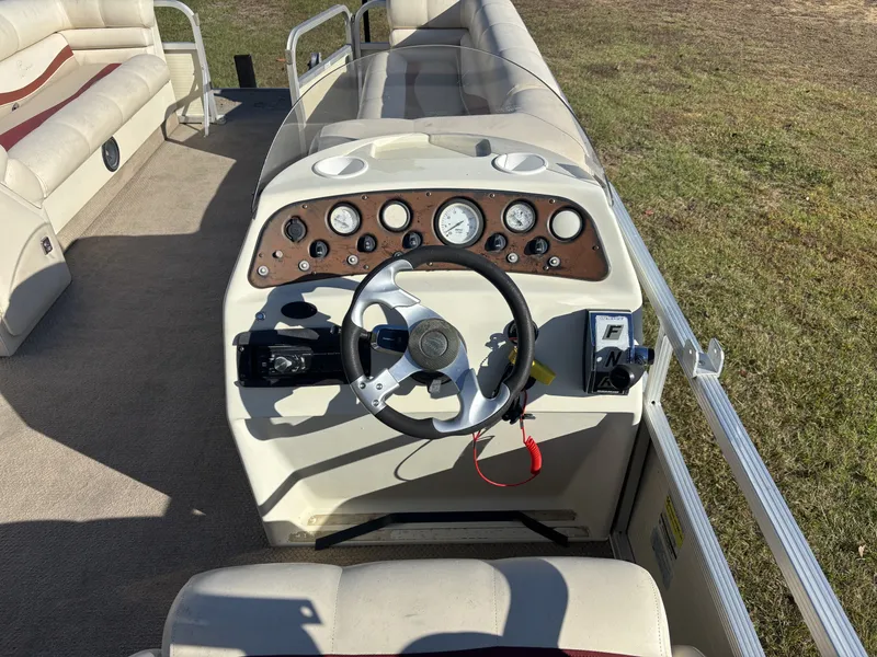 Slide: The Image of Bennington 2275LX 2000 - 8