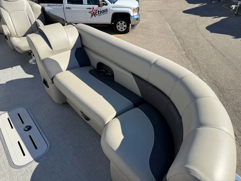 Slide: The Image of Premier 230 2023 - 23