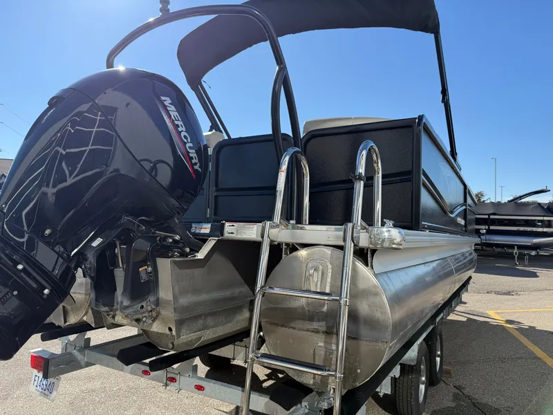 Slide: The Image of Premier 230 2023 - 5