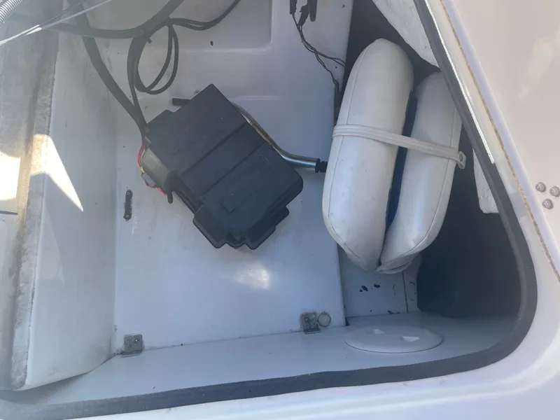 Slide: The Image of Tahoe 550 TF 2016 - 12