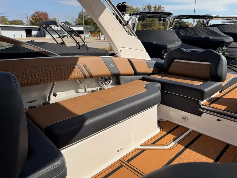 Slide: The Image of Regal LS9 Surf 2026 - 15