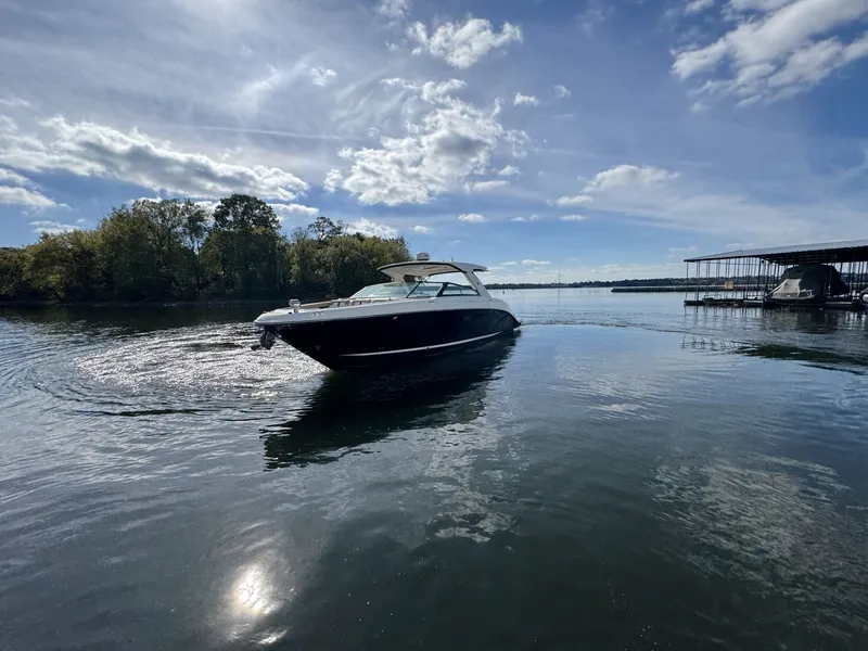 Slide: The Image of Sea Ray SLX 400 2018 - 10