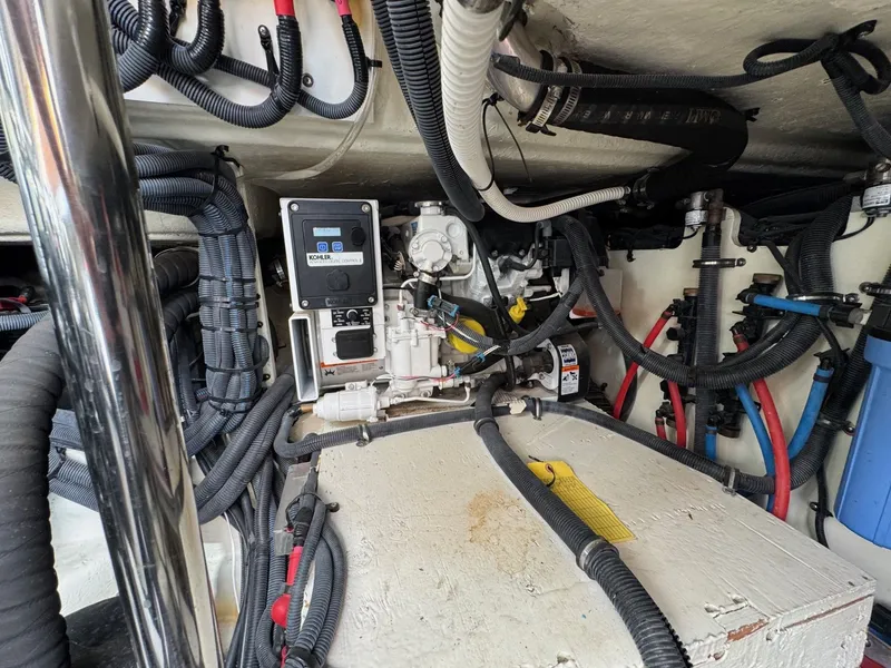 Slide: The Image of Sea Ray SLX 400 2018 - 13