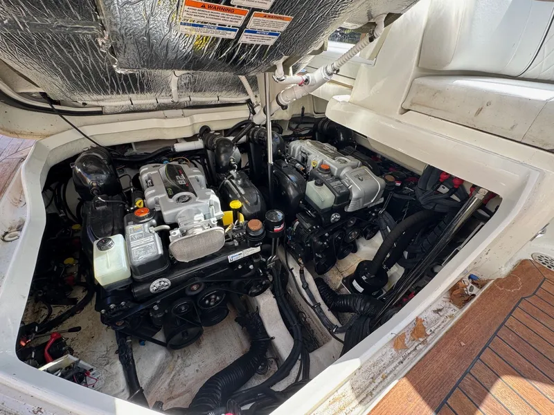 Slide: The Image of Sea Ray SLX 400 2018 - 24