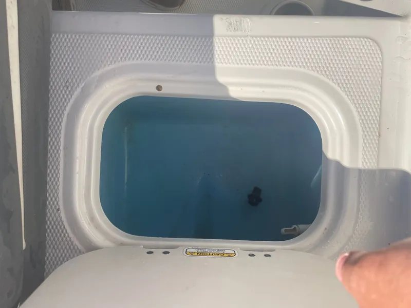 Slide: The Image of Tahoe 550 TF 2016 - 14