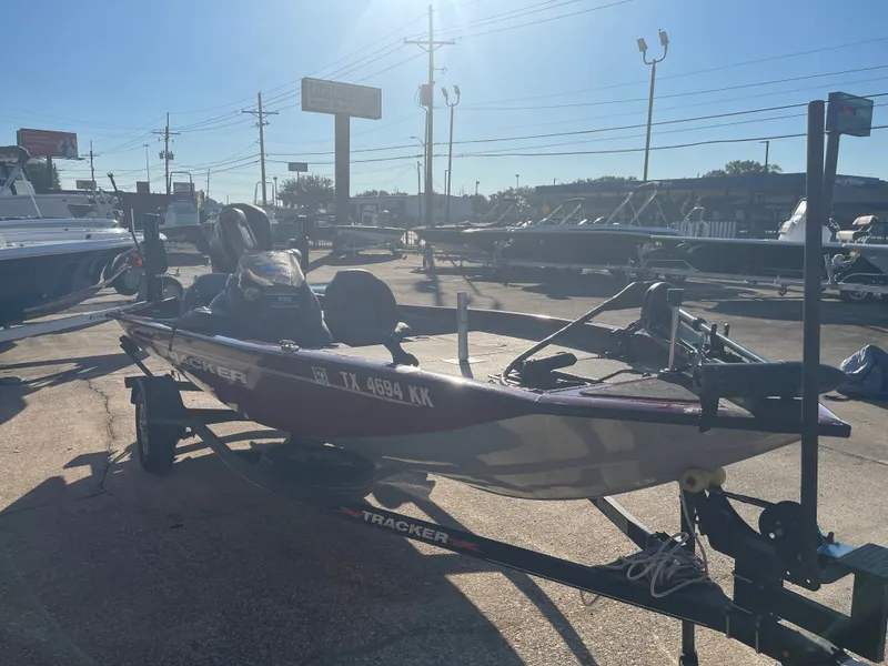 Slide: The Image of Tracker Pro Team 175 2022 - 6