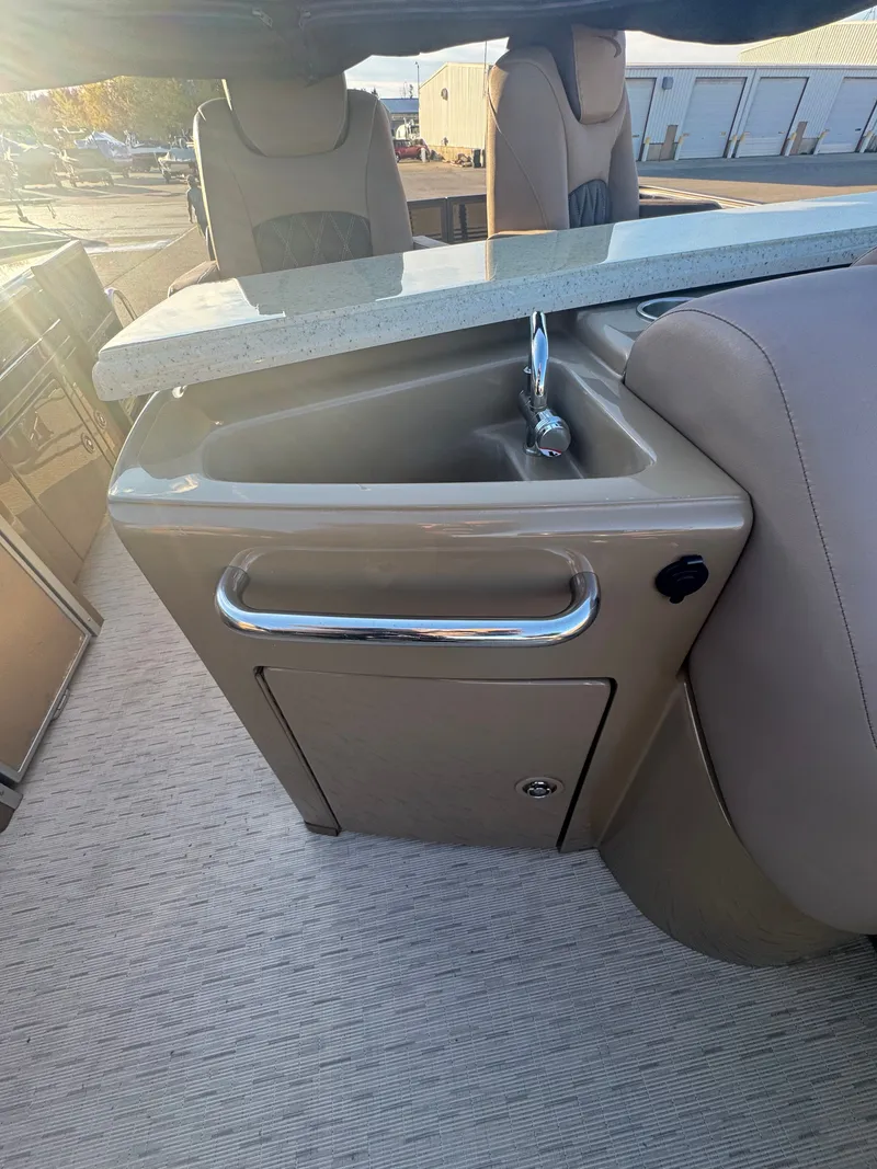 Slide: The Image of Bennington 25GBR ESP TRI 2018 - 11