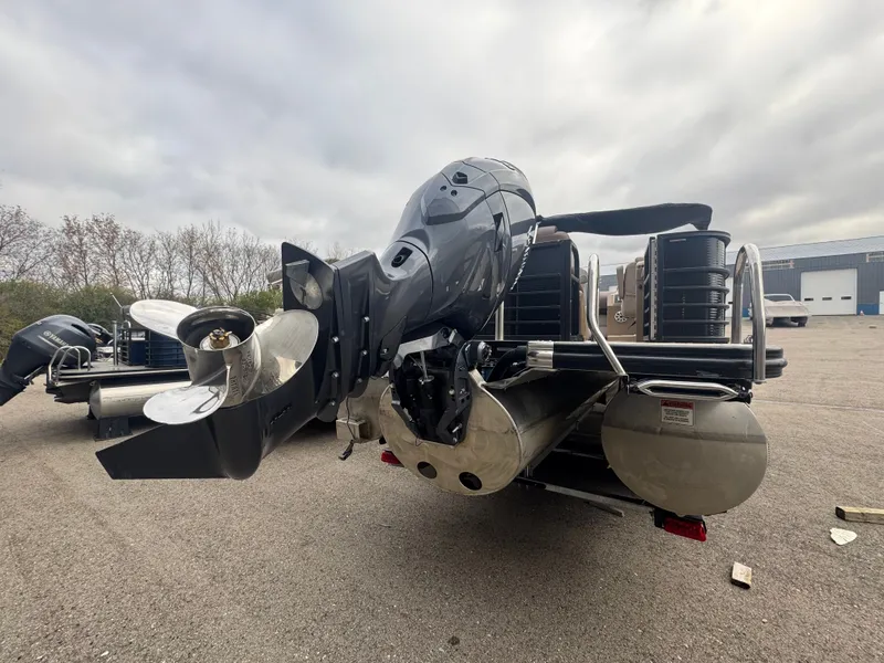 Slide: The Image of Bennington 25GBR ESP TRI 2018 - 19