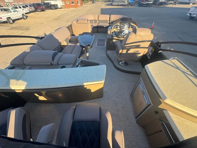 Slide: The Image of Bennington 25GBR ESP TRI 2018 - 21