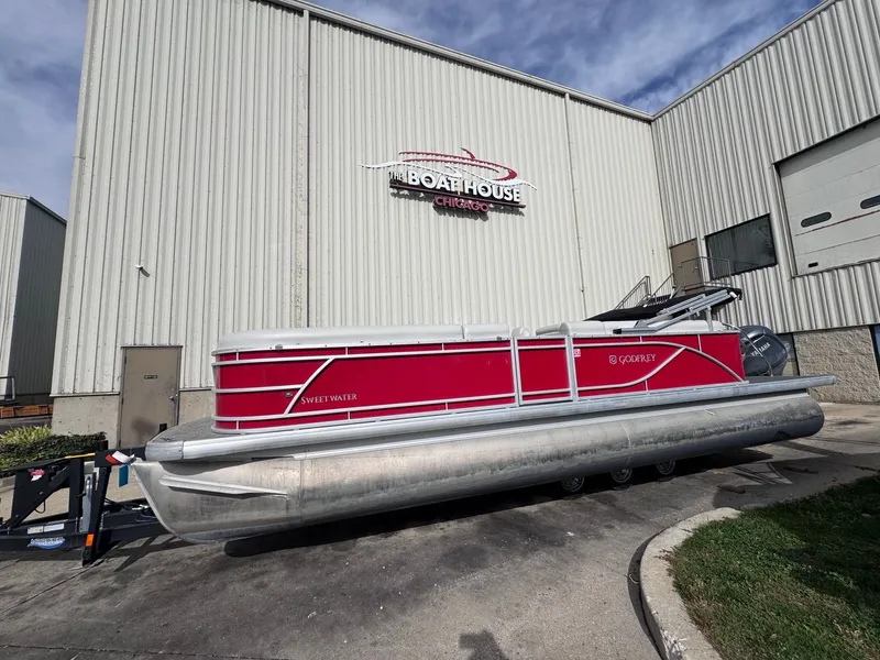 Slide: The Image of Sweetwater SW2286SB 2024 - 1