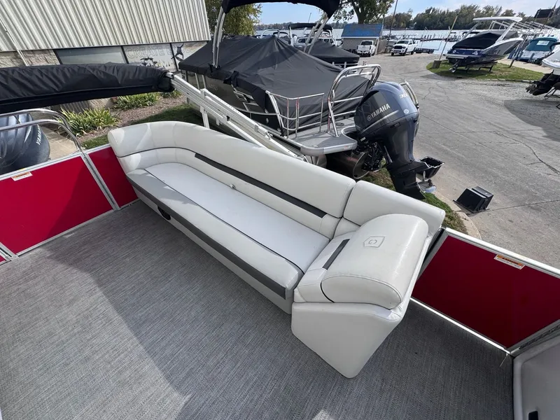 Slide: The Image of Sweetwater SW2286SB 2024 - 11