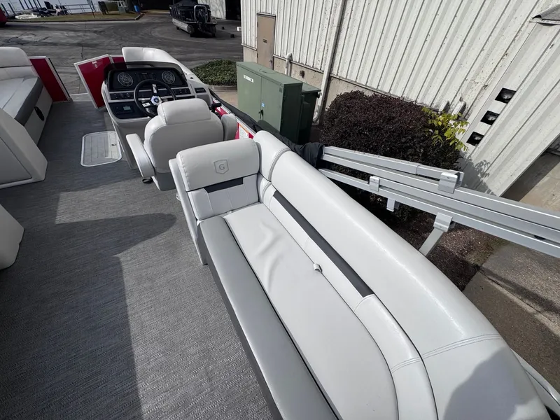 Slide: The Image of Sweetwater SW2286SB 2024 - 15