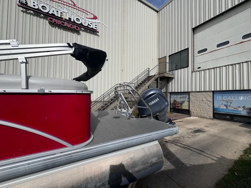 Slide: The Image of Sweetwater SW2286SB 2024 - 4