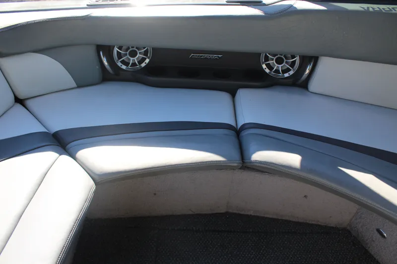 Slide: The Image of Supra 21 V 2010 - 12