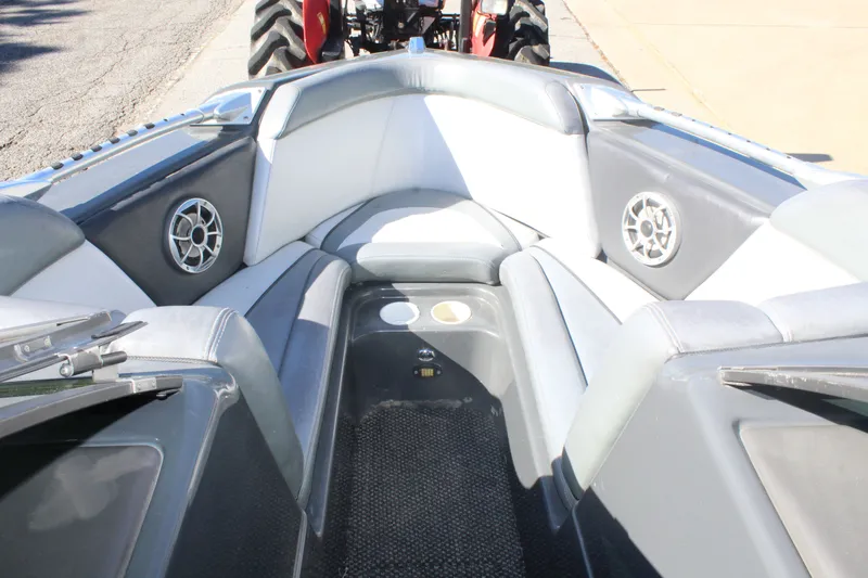 Slide: The Image of Supra 21 V 2010 - 15