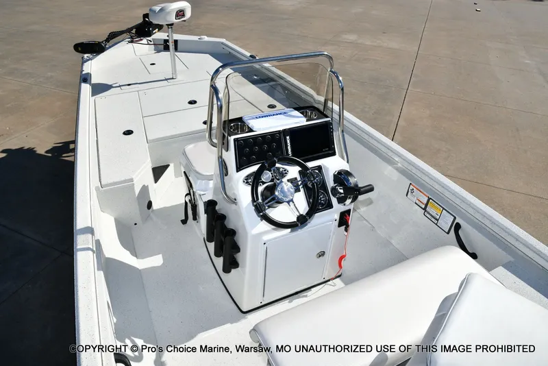 Slide: The Image of Ranger RB200 Cup w/150HP Mercury Pro-XS 2026 - 10