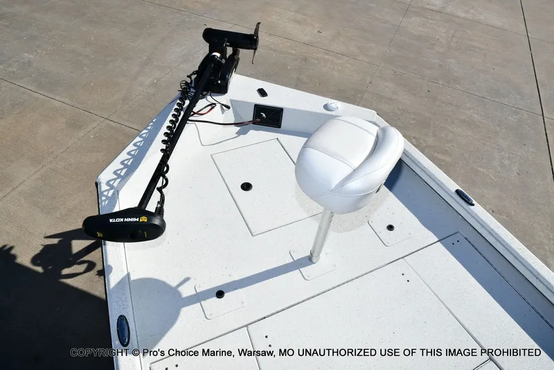 Slide: The Image of Ranger RB200 Cup w/150HP Mercury Pro-XS 2026 - 13