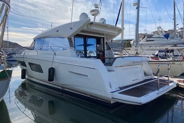 Slide: The Image of Prestige 450S 2016 - 2