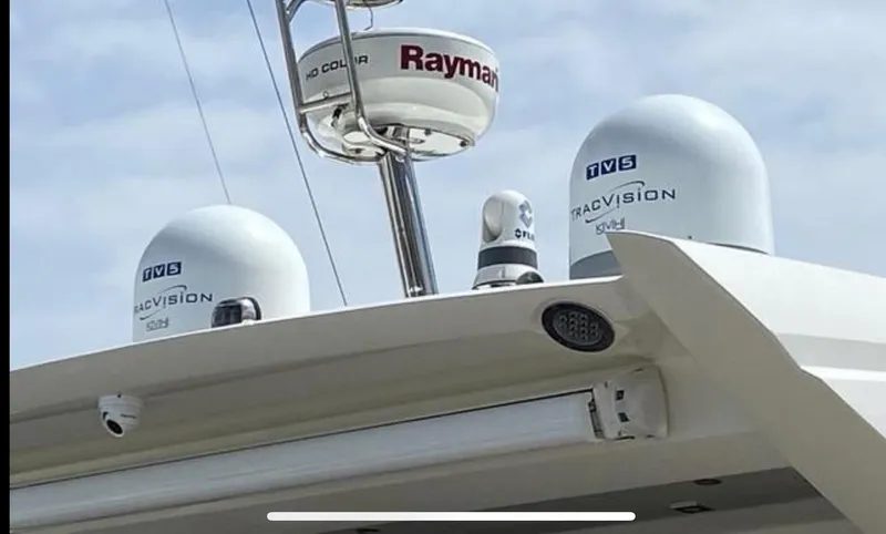 Slide: The Image of Radar and satellite equipment on a 2016 Prestige 450 S yacht. - 20