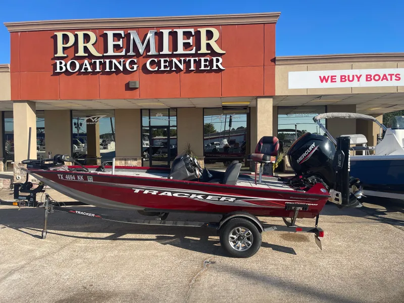 The Image of Tracker Pro Team 175 2022 - 1