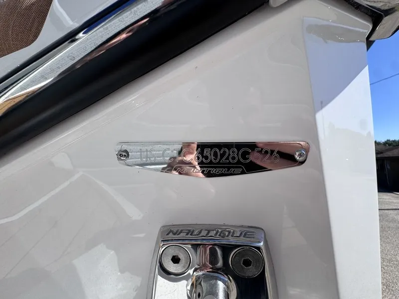 Slide: The Image of Nautique Super Air Nautique G25 2026 - 16