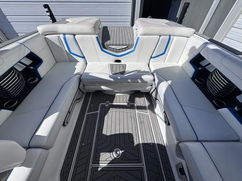 Slide: The Image of Nautique G23 2017 - 11