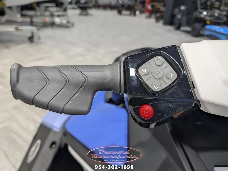 Slide: The Image of Sea-Doo Spark for 3 2026 - 17