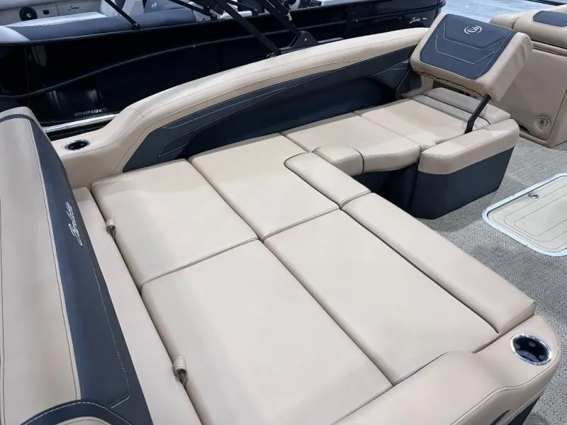 Slide: The Image of Cabrio C22U 2026 - 12