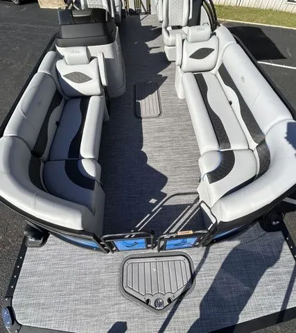 Slide: The Image of JC Neptoon 25TT Sport HTH 2026 - 7