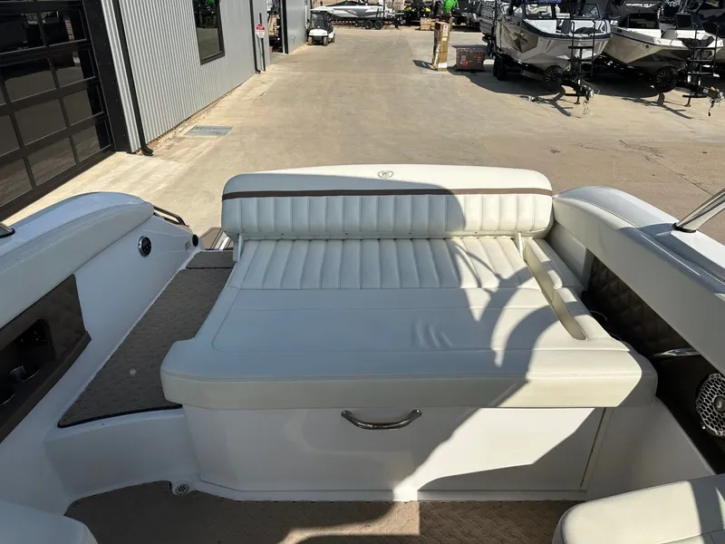 Slide: The Image of Cobalt A25 2014 - 20